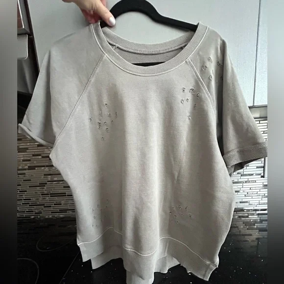 Distressed split hem shirt - Picture 1 of 5